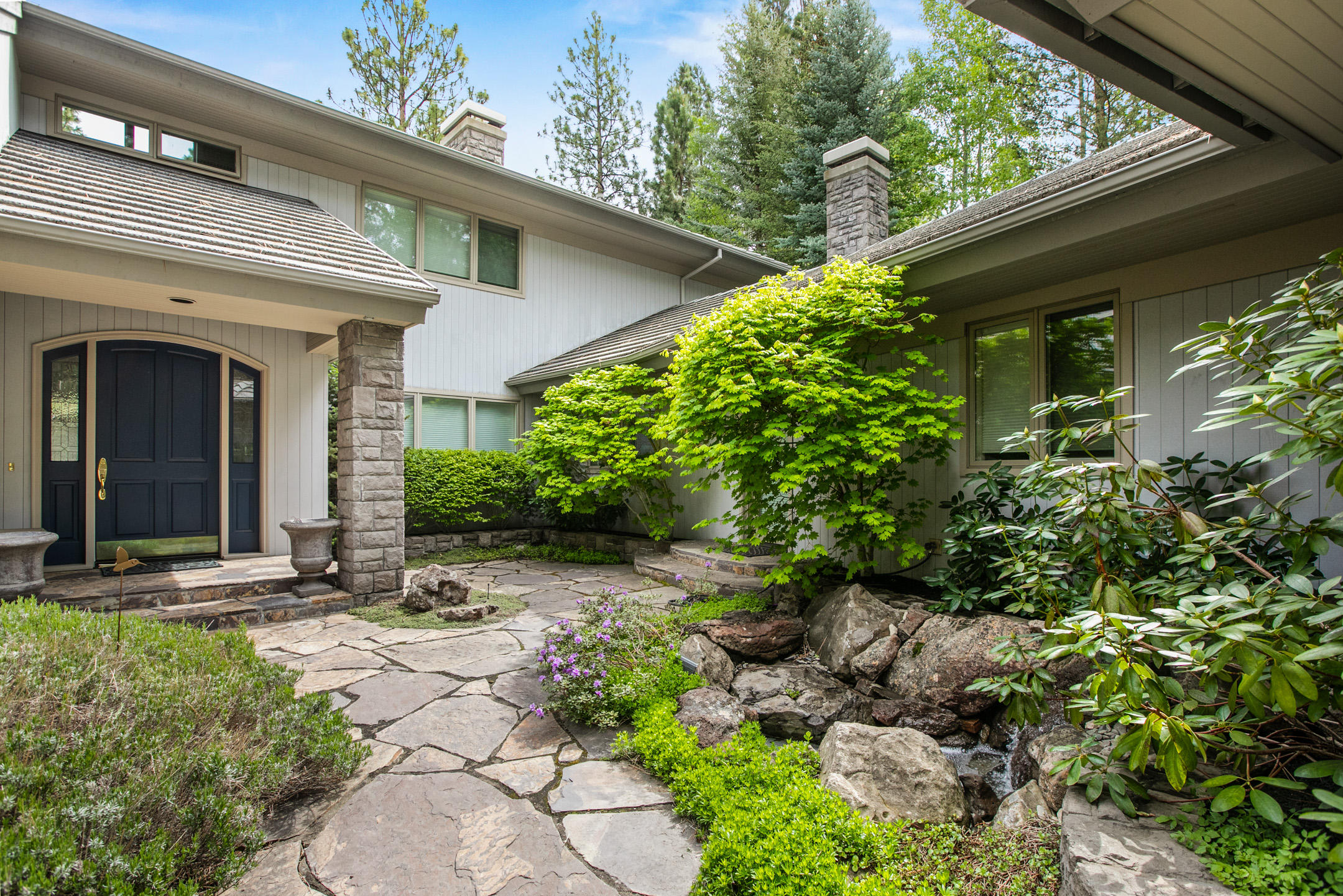 Broken Top - Residential