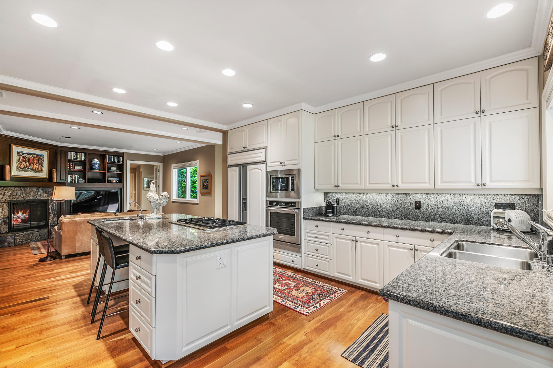 Broken Top - Residential