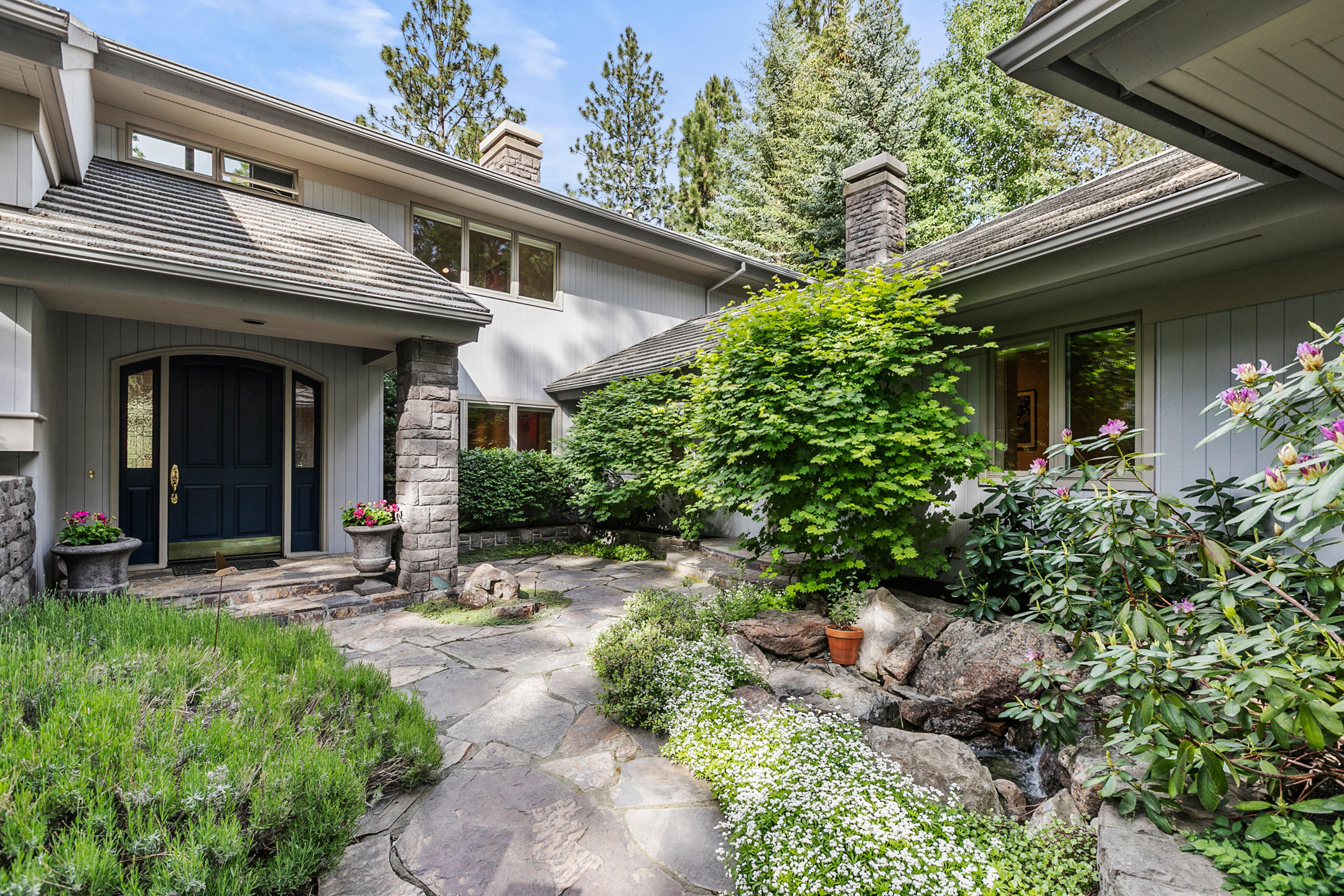 Broken Top - Residential