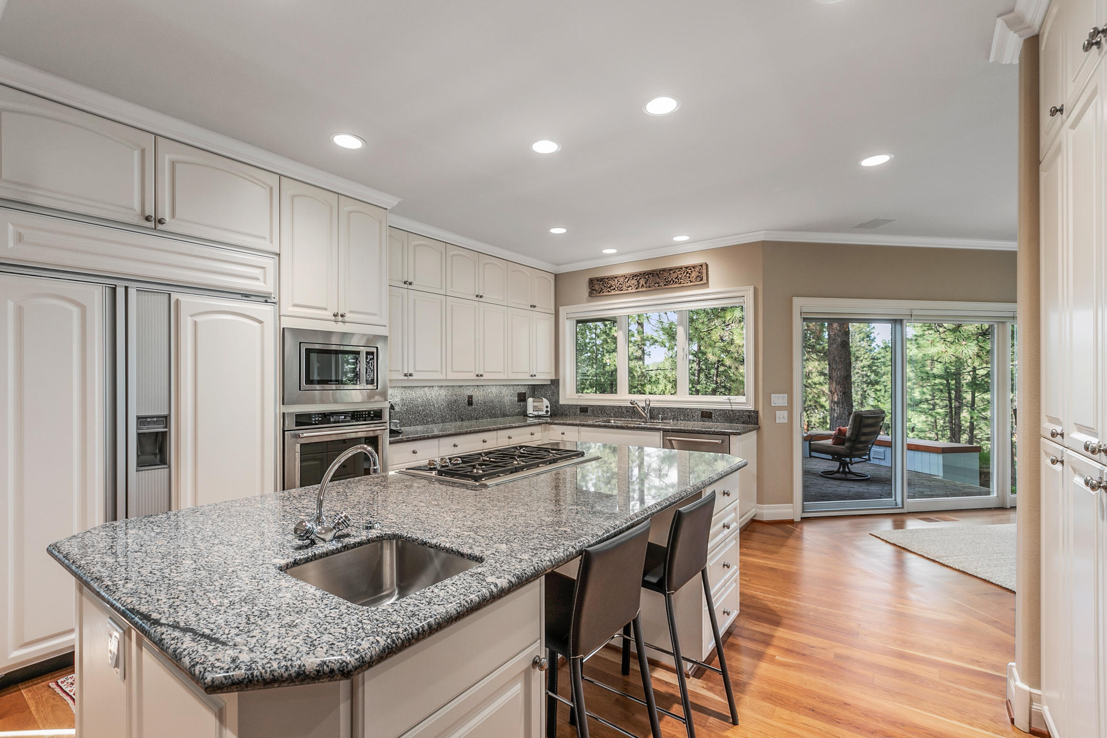 Broken Top - Residential