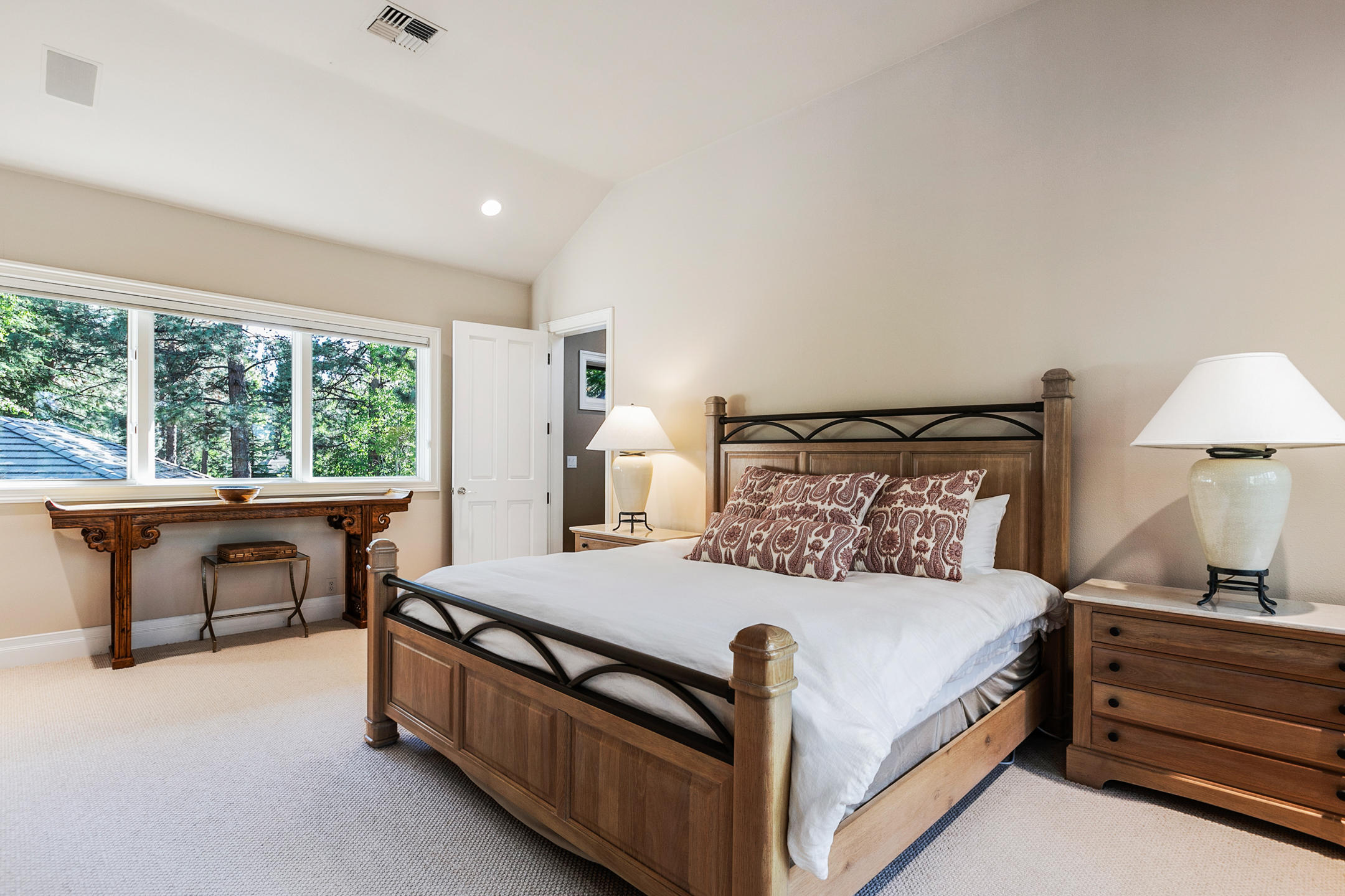 Broken Top - Residential