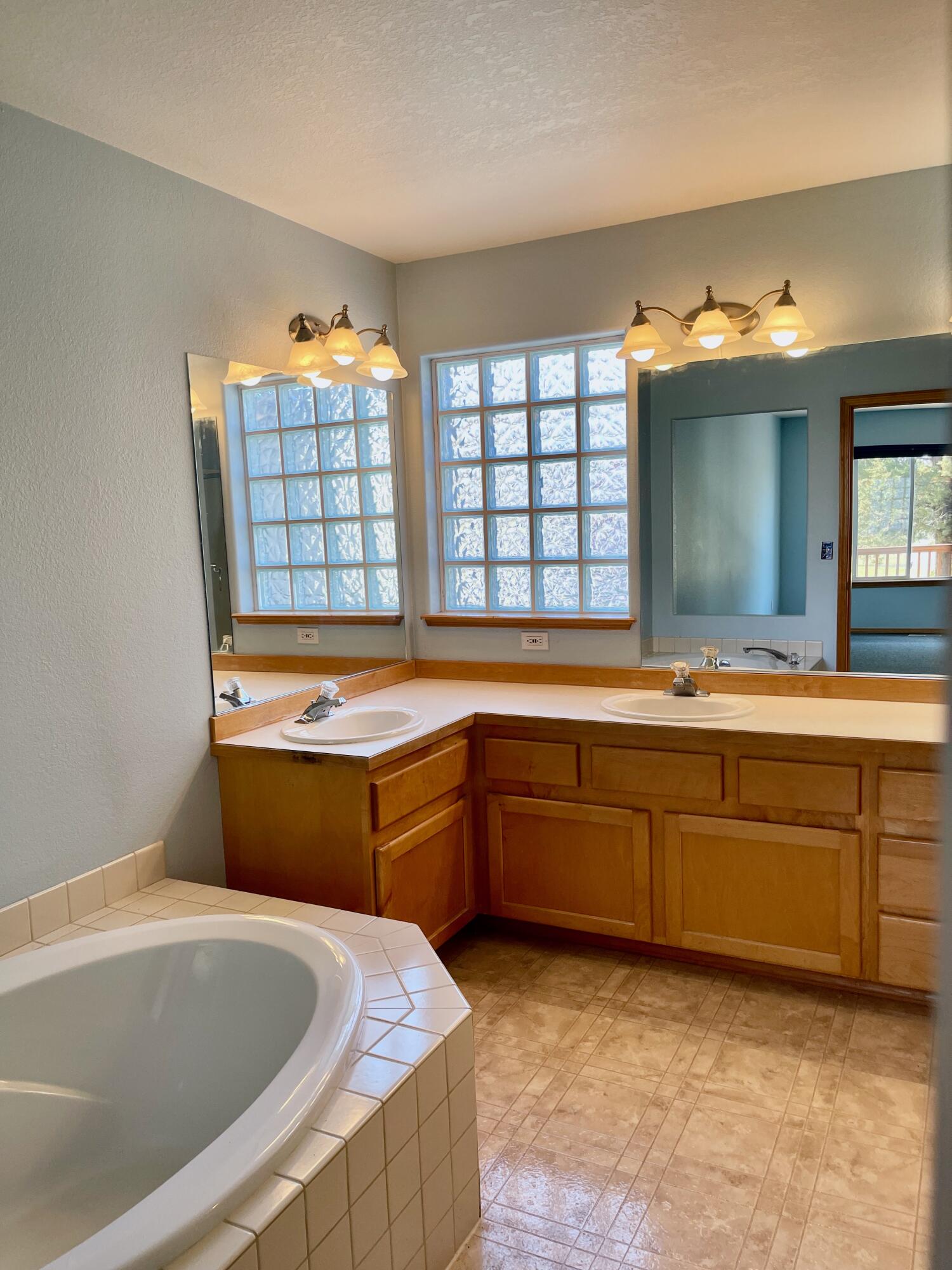 Eagle Crest - Residential