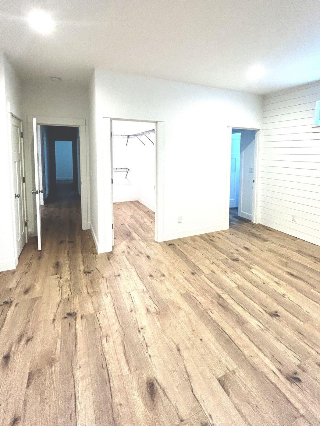 1005 E Horse Back Trail