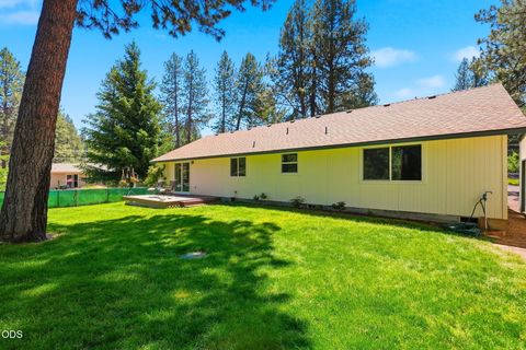 Tiny photo for 19184 Baker Road, Bend, OR 97702 (MLS # 220224153)