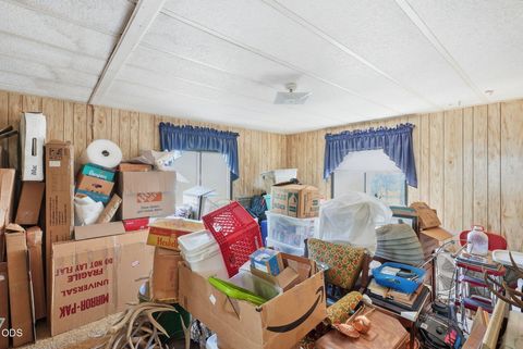 Tiny photo for 19184 Baker Road, Bend, OR 97702 (MLS # 220224153)