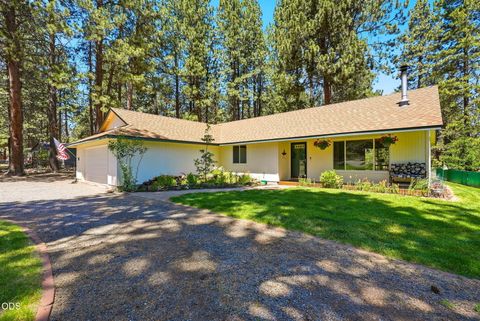 Tiny photo for 19184 Baker Road, Bend, OR 97702 (MLS # 220224153)