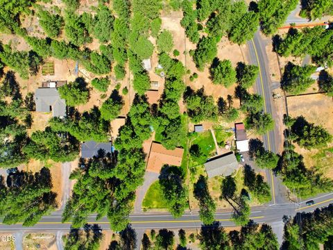 Tiny photo for 19184 Baker Road, Bend, OR 97702 (MLS # 220224153)