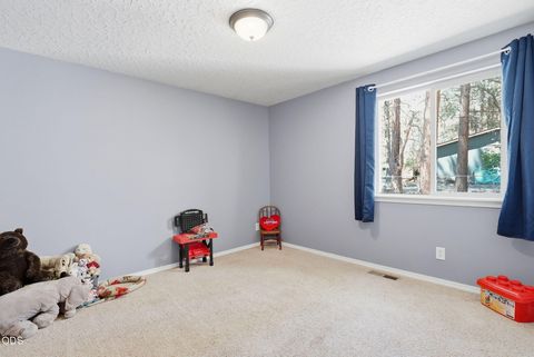 Tiny photo for 19184 Baker Road, Bend, OR 97702 (MLS # 220224153)