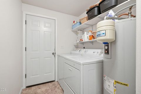 Tiny photo for 19184 Baker Road, Bend, OR 97702 (MLS # 220224153)