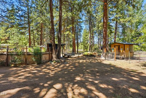 Tiny photo for 19184 Baker Road, Bend, OR 97702 (MLS # 220224153)