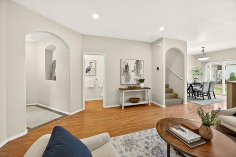 Tiny photo for 485 Larkspur Lane, Ashland, OR 97520 (MLS # 220217253)