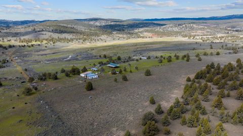 Tiny photo for 33800 SE Tackman Road, Prineville, OR 97754 (MLS # 220212415)