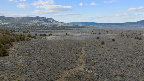 Tiny photo for 33800 SE Tackman Road, Prineville, OR 97754 (MLS # 220212415)
