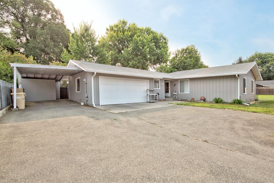 Beautifully Updated Home on large private lot! 1119 Sw Erica Dr. Offers a spacious 1399sqft, 3 bedrooms, 2 bathrooms, with many updates including, new paint,  flooring, cabinets, countertops, vanities, & more! The large 0.27 acre lot offers a large backyard with a nice  private back deck off of the kitchen. Located in a established neighborhood with parks, schools, & shopping nearby.  Come see this one today before it's gone!