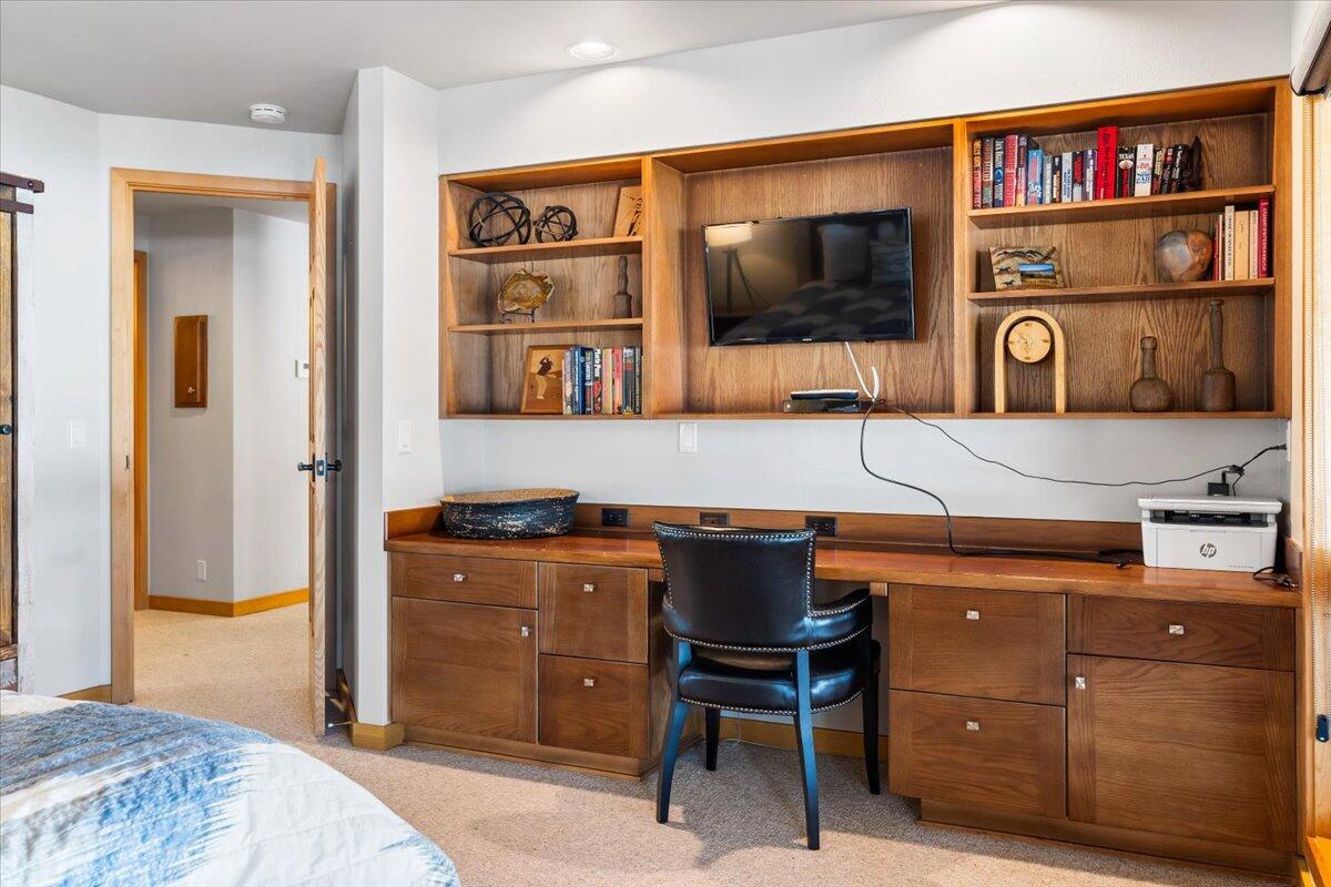 Fairway Crest Village - Residential