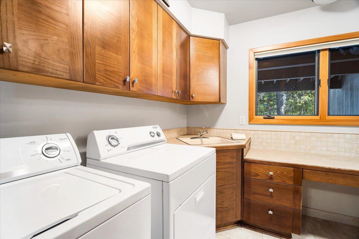 Fairway Crest Village - Residential