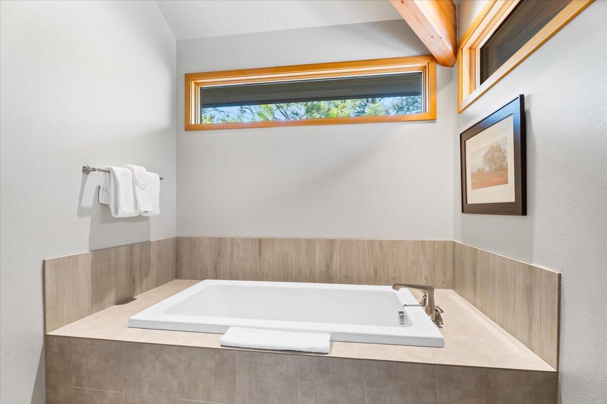 Fairway Crest Village - Residential