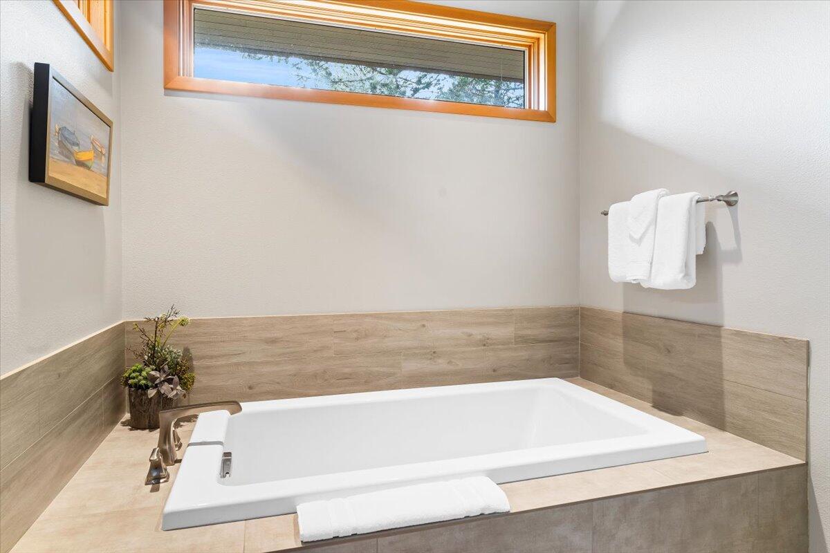 Fairway Crest Village - Residential