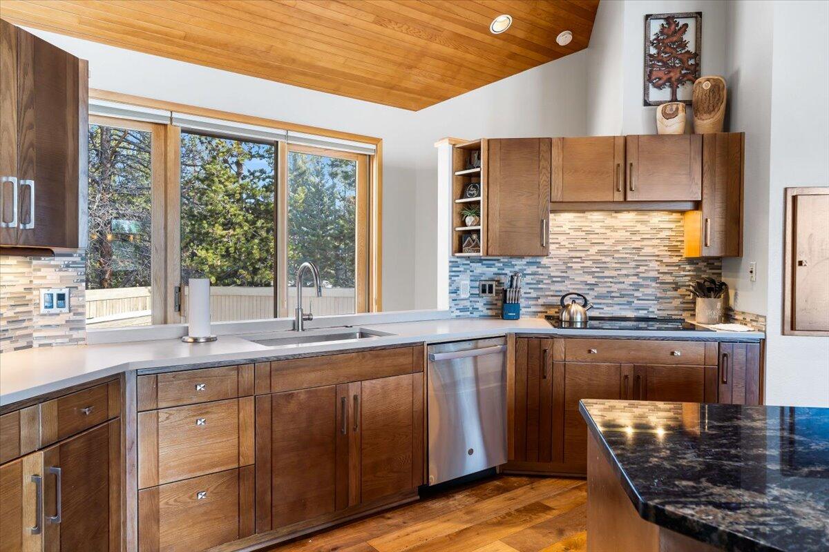 Fairway Crest Village - Residential