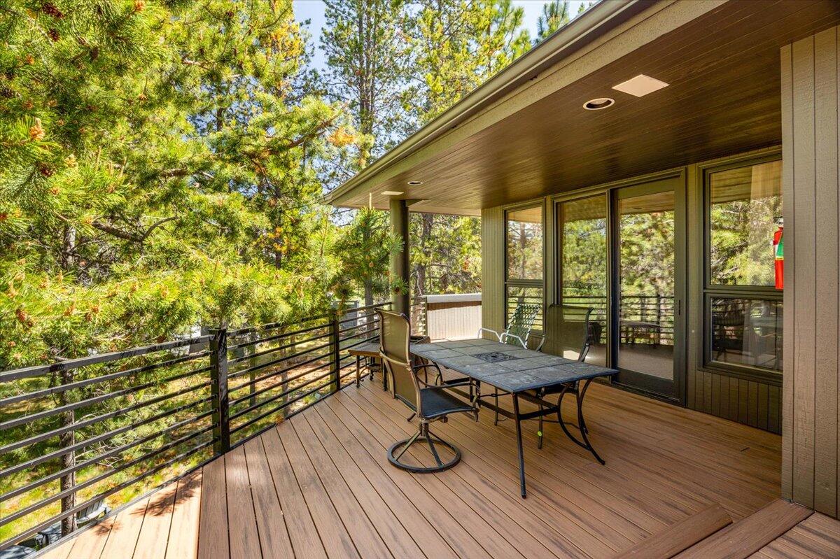 Fairway Crest Village - Residential