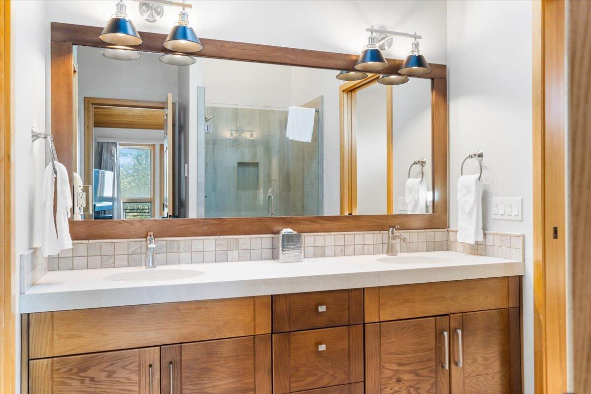 Fairway Crest Village - Residential