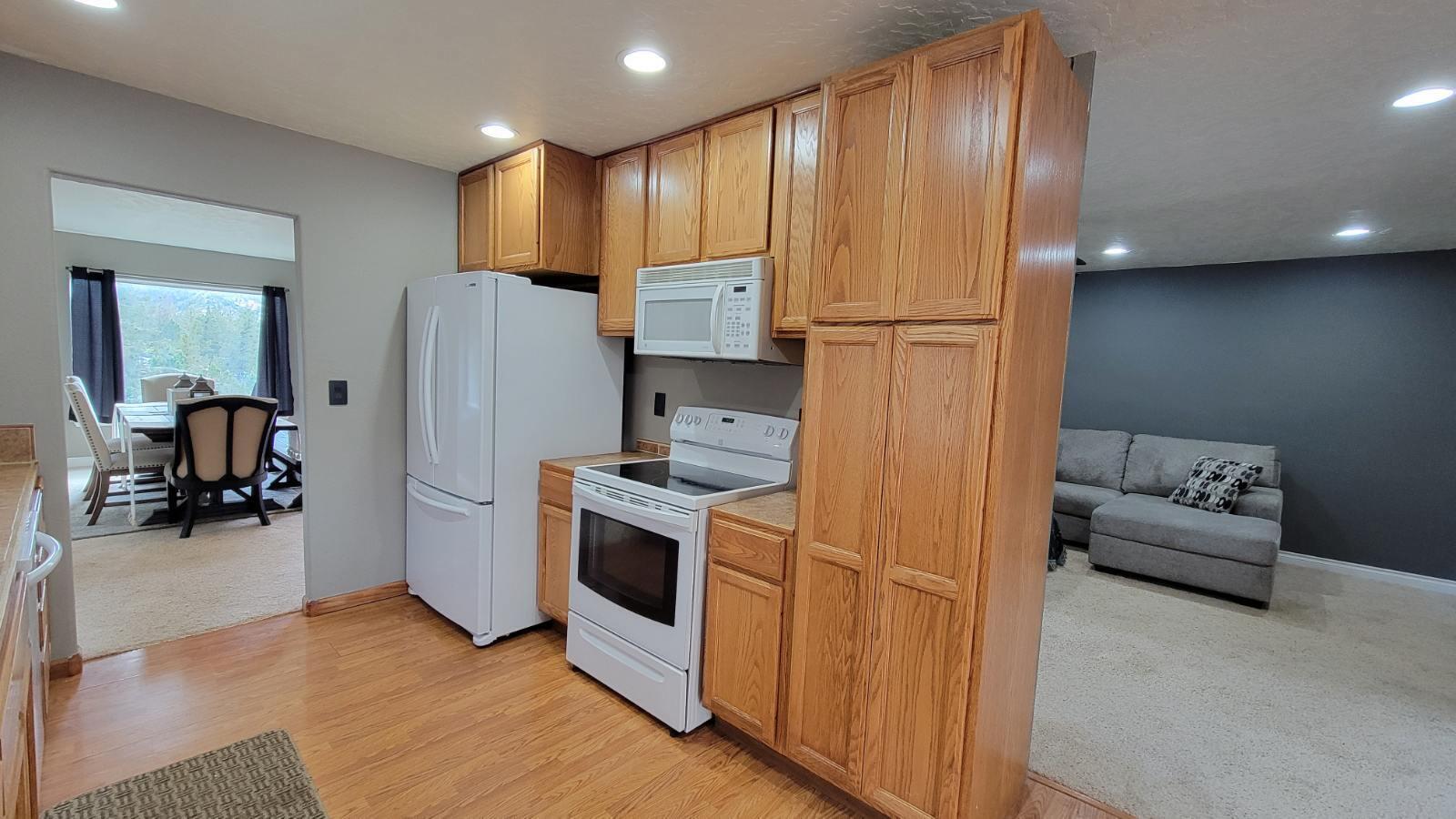 Golden Horseshoe - Residential