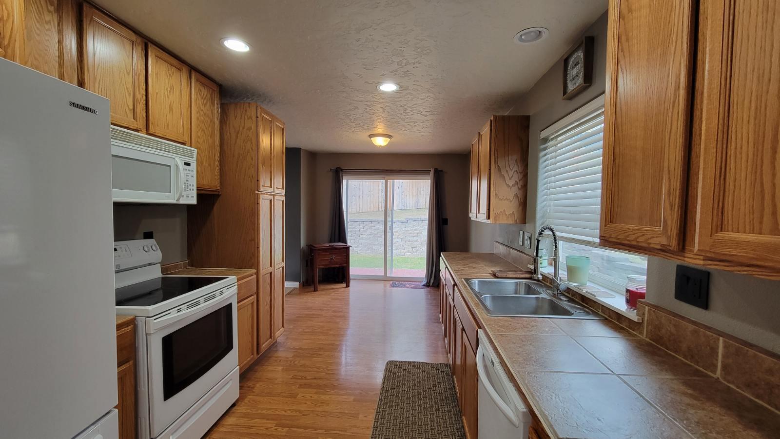 Golden Horseshoe - Residential