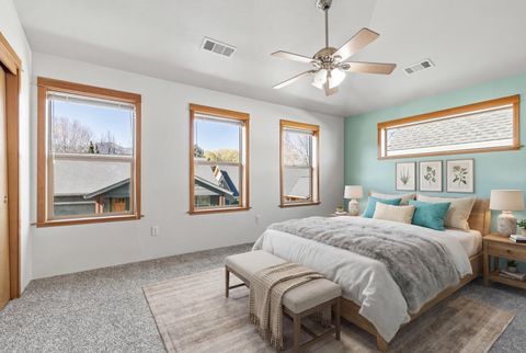 Tiny photo for 5 Logan Way, Talent, OR 97540 (MLS # 220217400)
