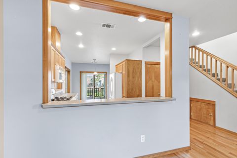 Tiny photo for 5 Logan Way, Talent, OR 97540 (MLS # 220217400)