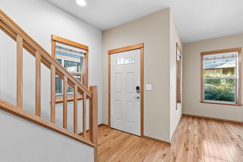 Tiny photo for 5 Logan Way, Talent, OR 97540 (MLS # 220217400)