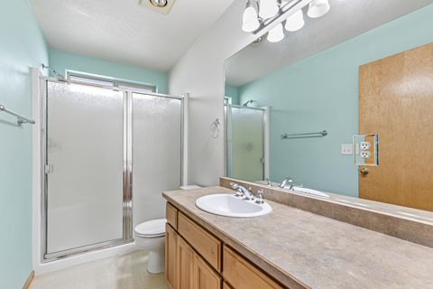 Tiny photo for 5 Logan Way, Talent, OR 97540 (MLS # 220217400)