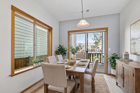 Tiny photo for 5 Logan Way, Talent, OR 97540 (MLS # 220217400)