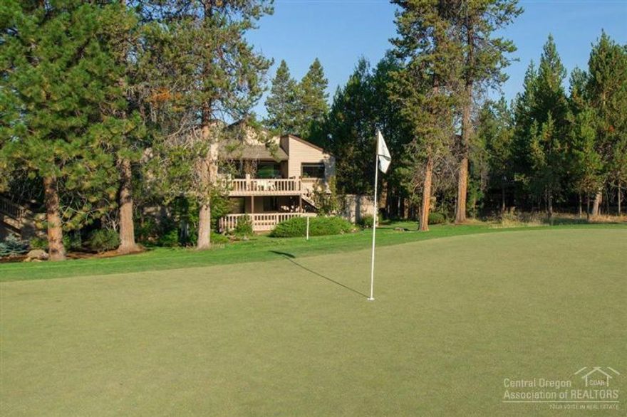 Imagine looking out of your great room and back deck onto the 14th fairway of the Woodlands Golf Course! This reverse living home has a spacious great room floor plan and has been wonderfully maintained! Tile countertops and hardwood floors in the kitchen, vaulted wood ceilings in the great room, Jacuzzi tub and steam shower in the master bathroom, nice sized storage areas, heated 2 car garage, lots of deck space, nicely landscaped and more! Furnished and ready to enjoy!