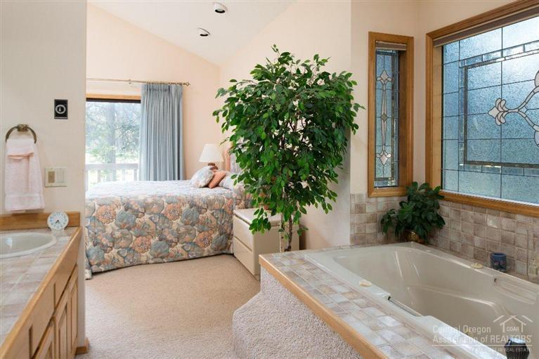 Fairway Crest Village - Residential