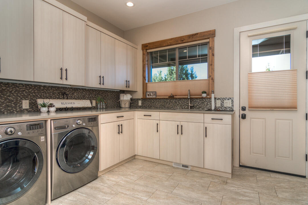 Ridge At Eagle Crest - Residential