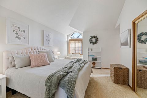 Tiny photo for 1352 E Park Street, Grants Pass, OR 97527 (MLS # 220216876)