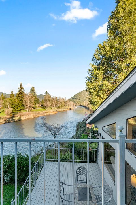 Tiny photo for 1352 E Park Street, Grants Pass, OR 97527 (MLS # 220216876)