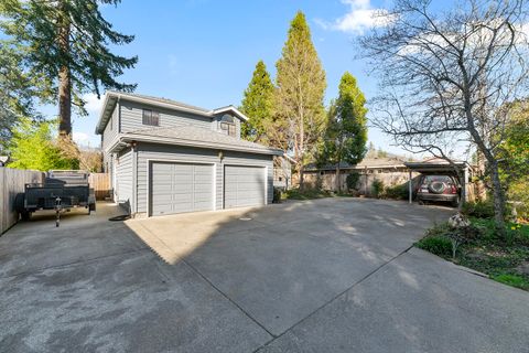 Tiny photo for 1352 E Park Street, Grants Pass, OR 97527 (MLS # 220216876)