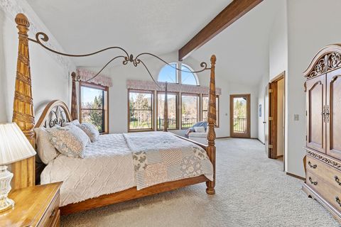 Tiny photo for 1352 E Park Street, Grants Pass, OR 97527 (MLS # 220216876)