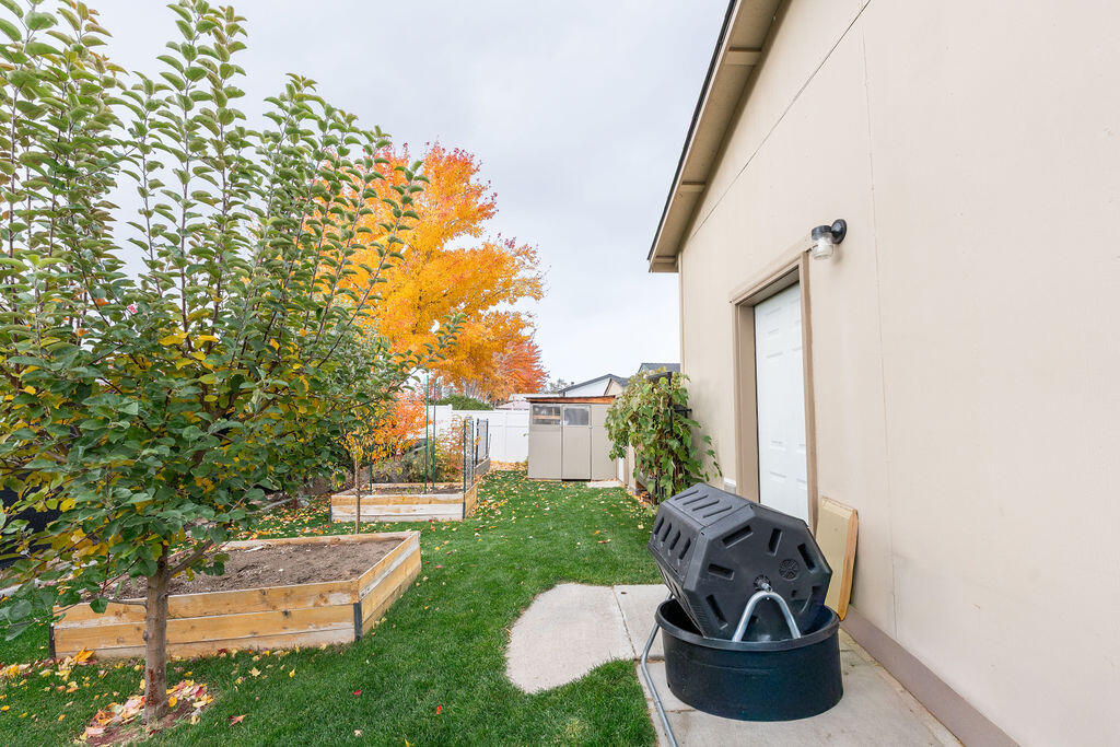 Aspen Creek Mob Pk - Residential