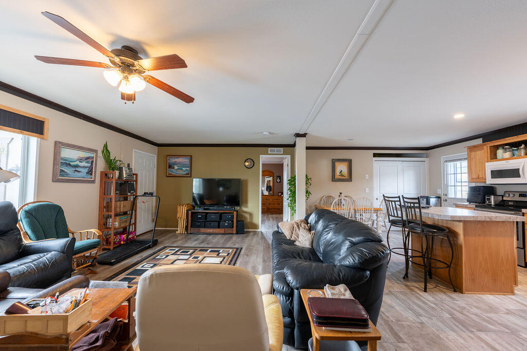 Aspen Creek Mob Pk - Residential