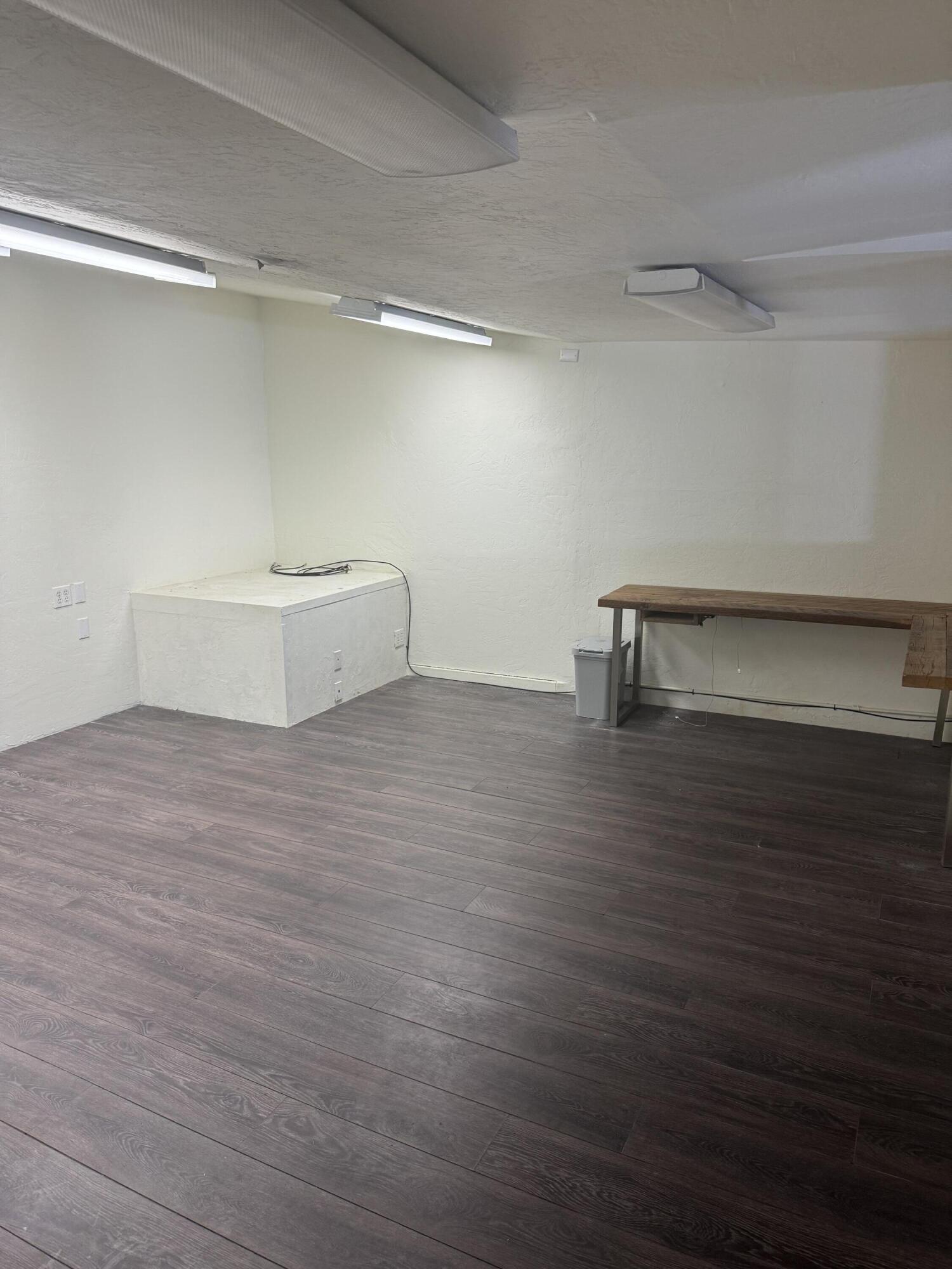 Dutton Road Industrial Park - Commercial Lease