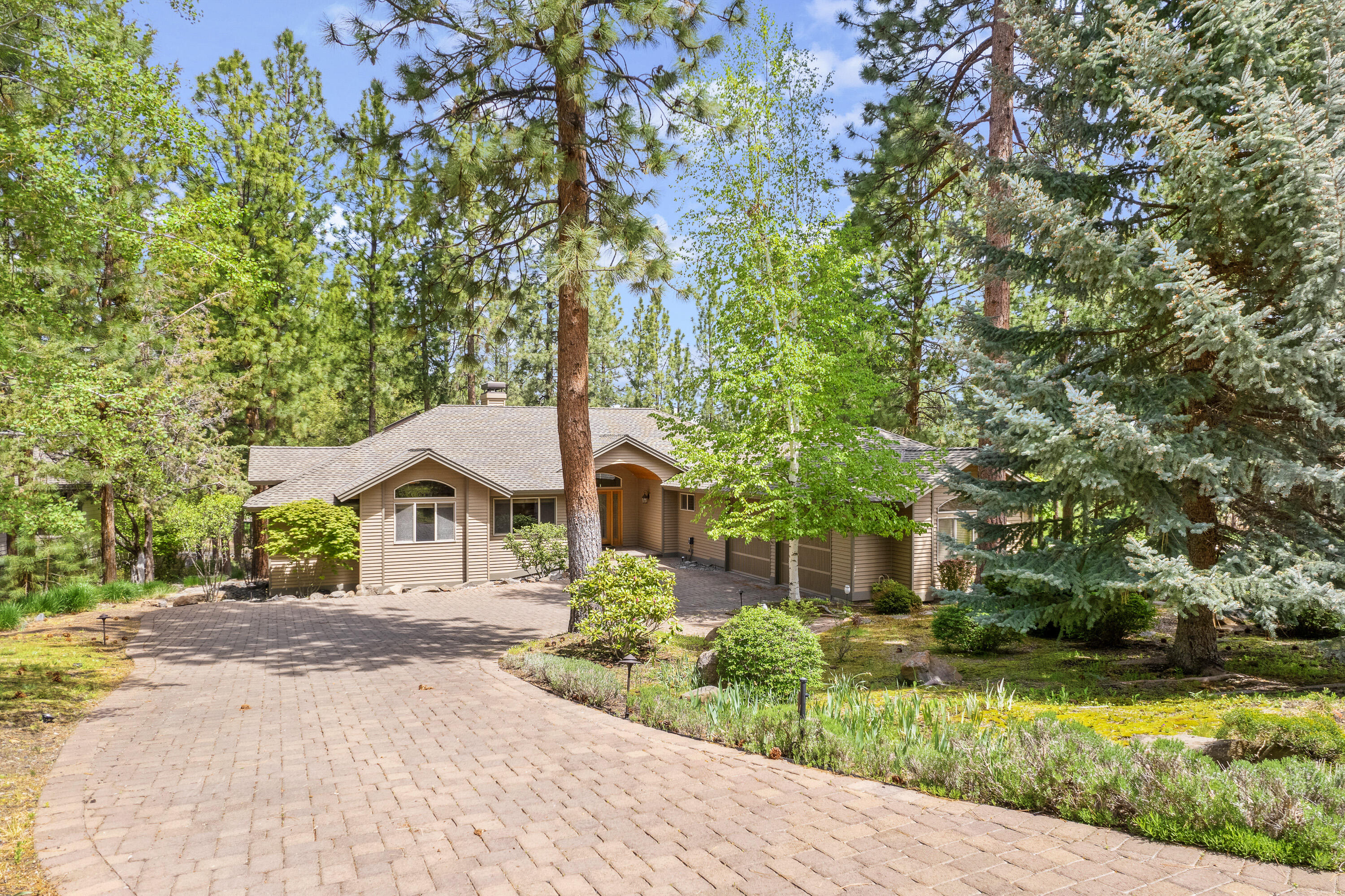 Awbrey Glen - Residential