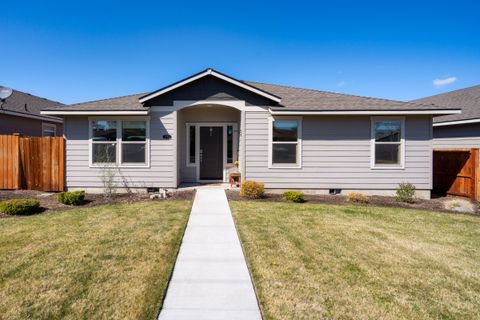 2365 SW Obsidian Avenue Redmond OR 97756