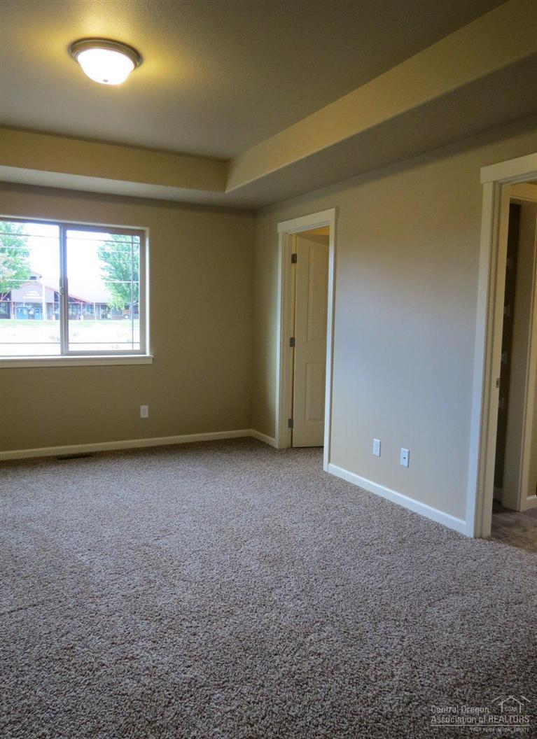 Obsidian Estate - Residential