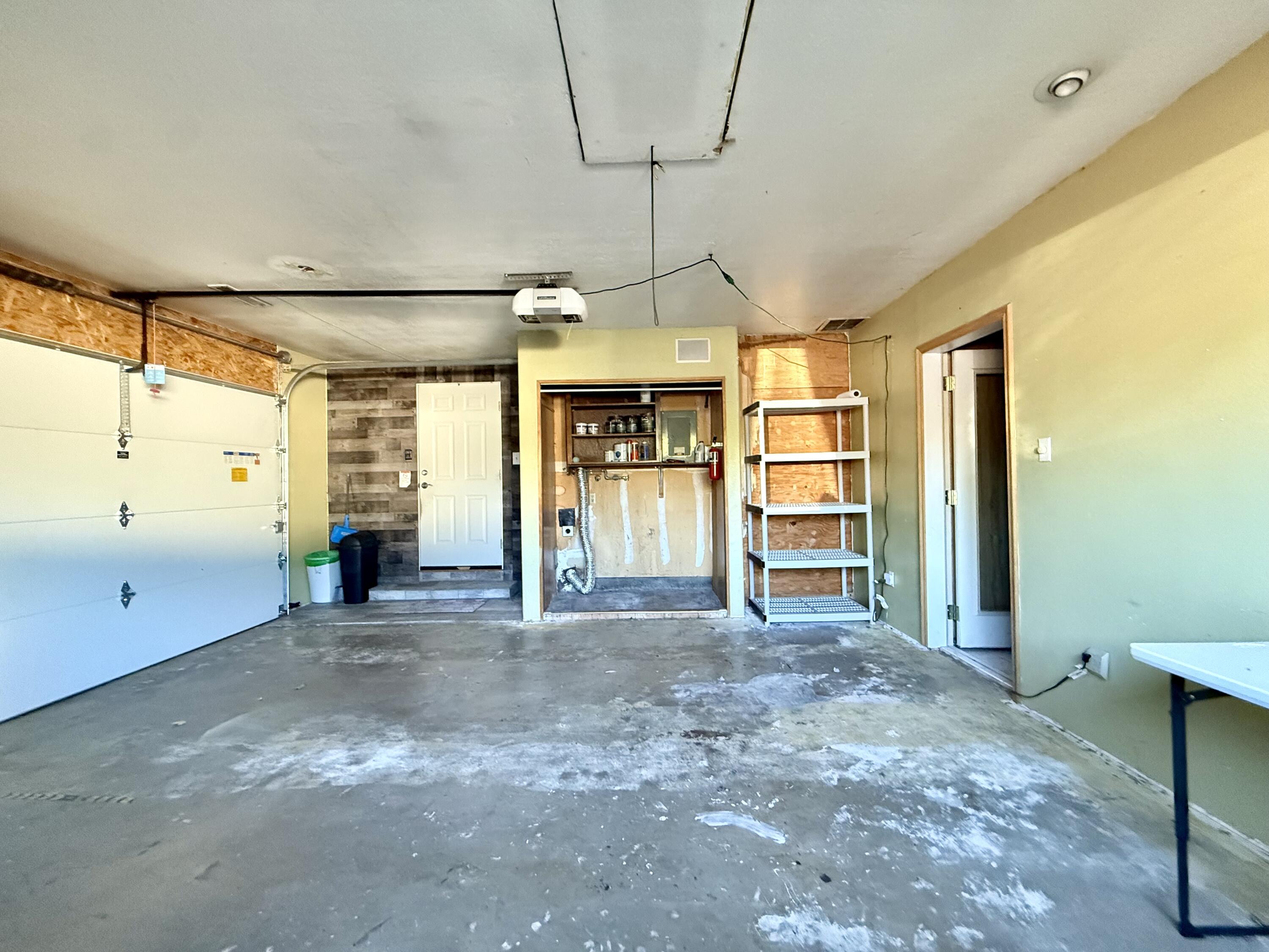 Merrymans' Replat -Vacated Part Of Old Orchard Monor - Residential