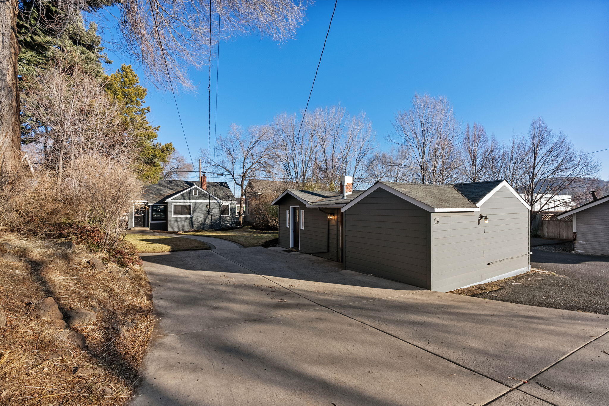 15 NW Franklin Avenue