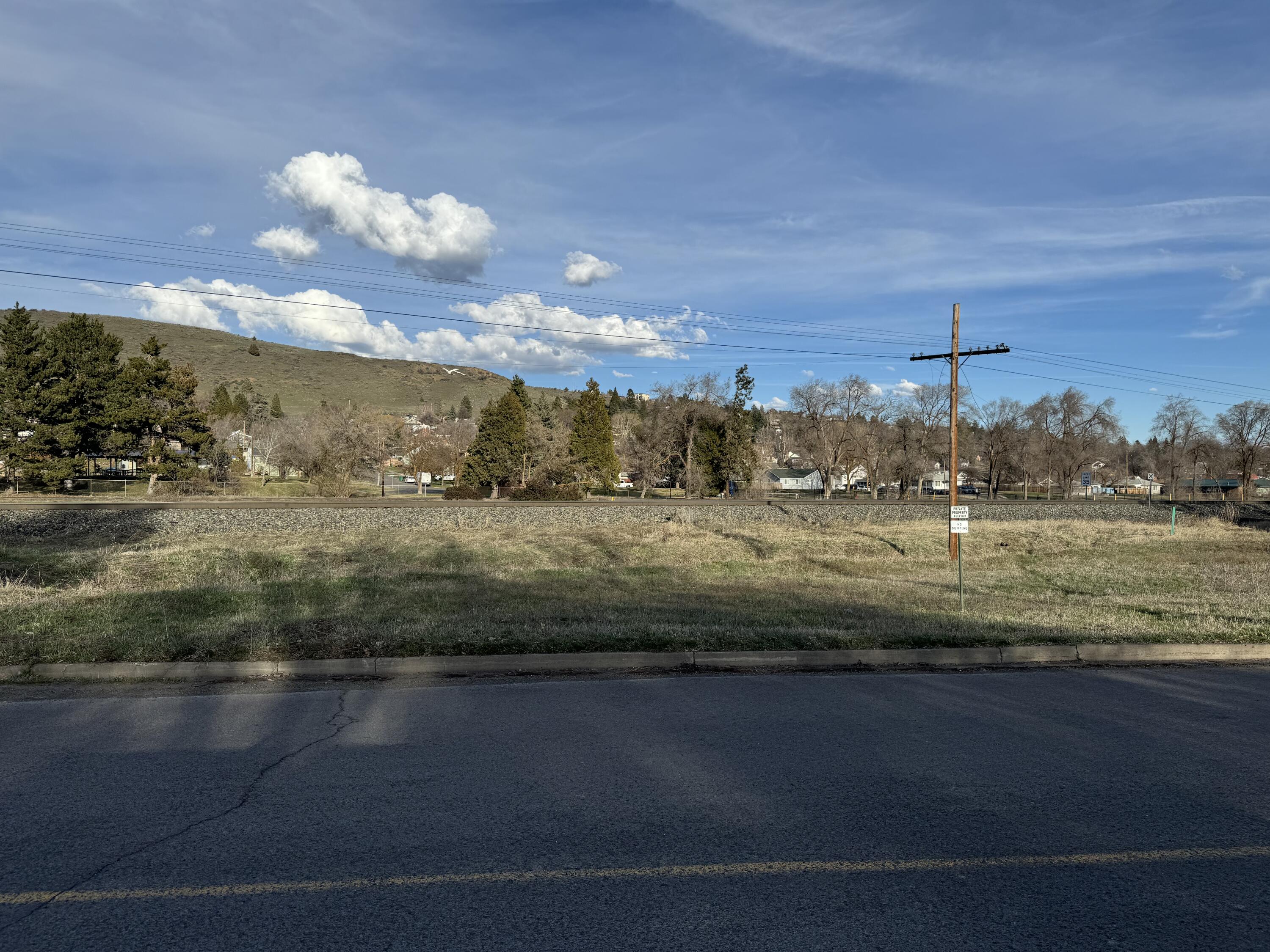 Klamath Falls -Hot Springs Addition - Land