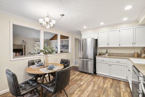 Tiny photo for 60781 Country Club Drive, Bend, OR 97702 (MLS # 220212012)