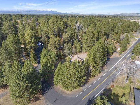Tiny photo for 60781 Country Club Drive, Bend, OR 97702 (MLS # 220212012)